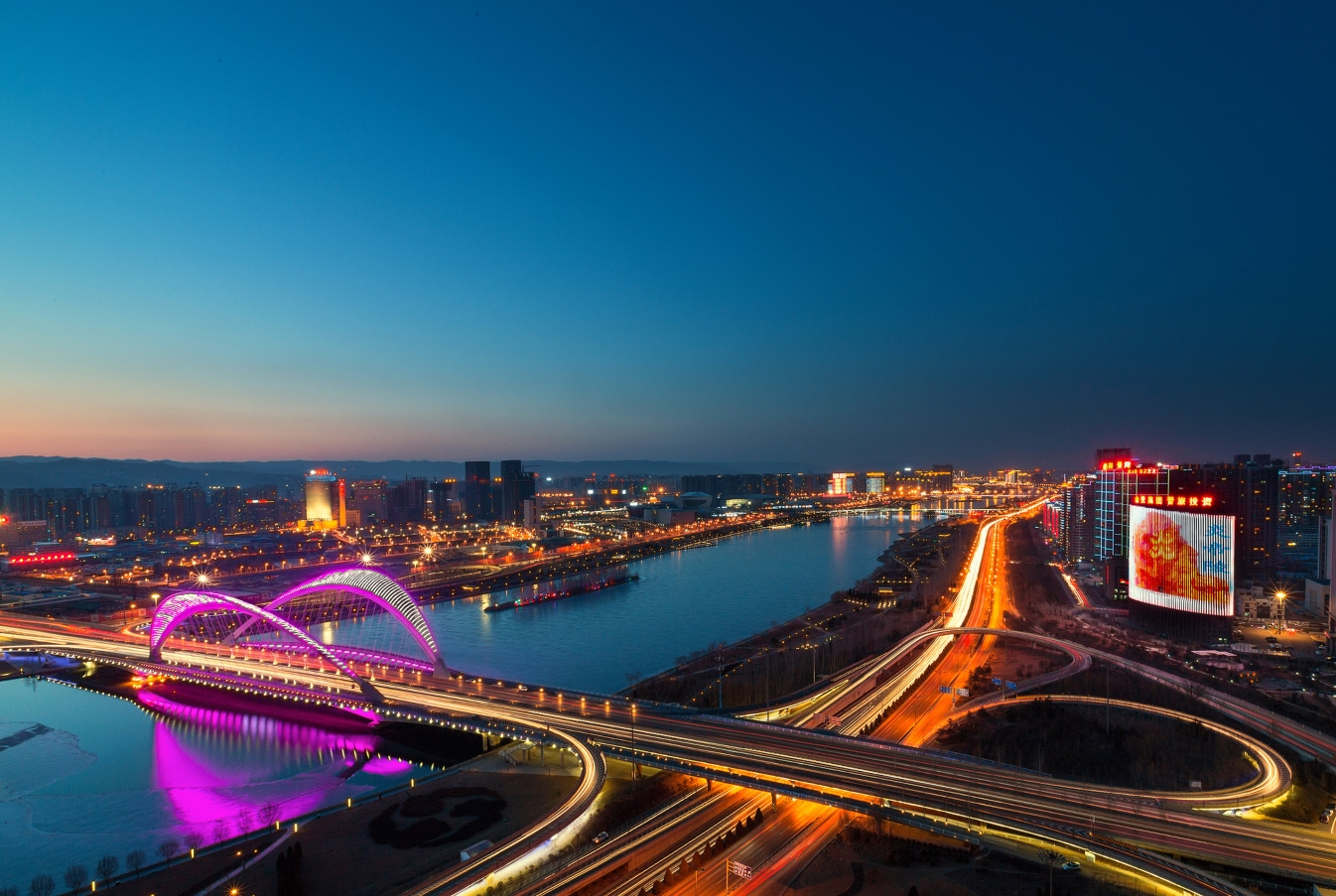 太原，历史与现代交响的古城印象